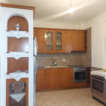 Sea View Family Apartamento Sarandë